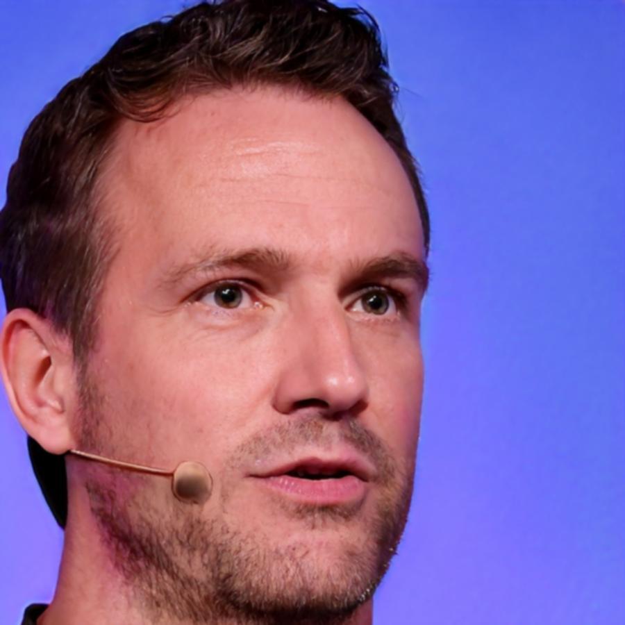 Dr. Michael Weber, Finanzexperte
